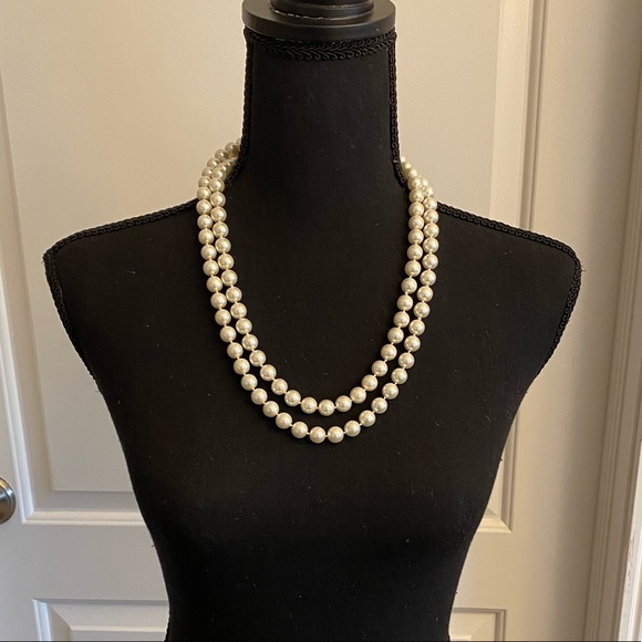 50” Pearl Necklace - Picture 4 of 5